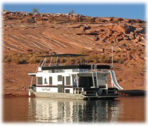 Lake Havasu houseboat